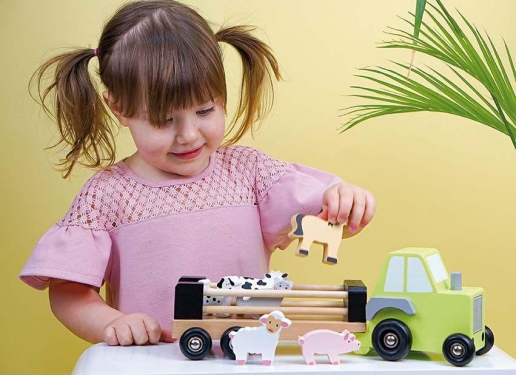 Drewniany traktor ze zwierzętami Jabadabado